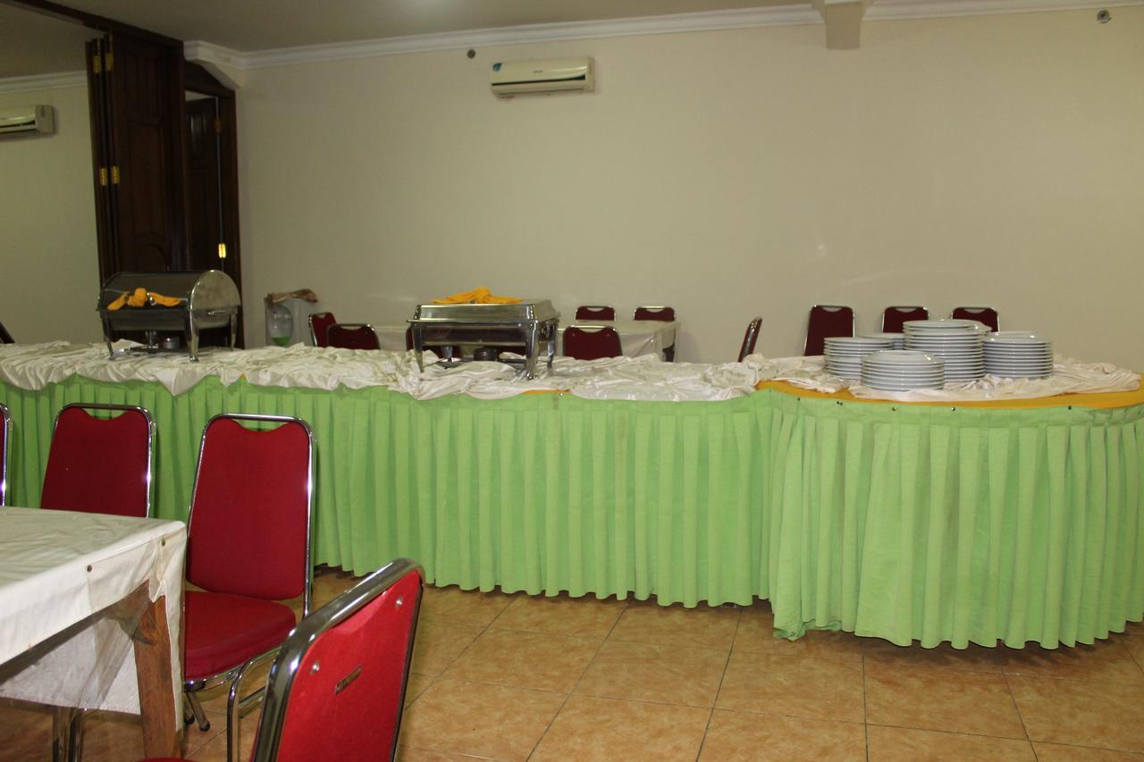 Sinar Bintang Hotel Cepu Exterior photo