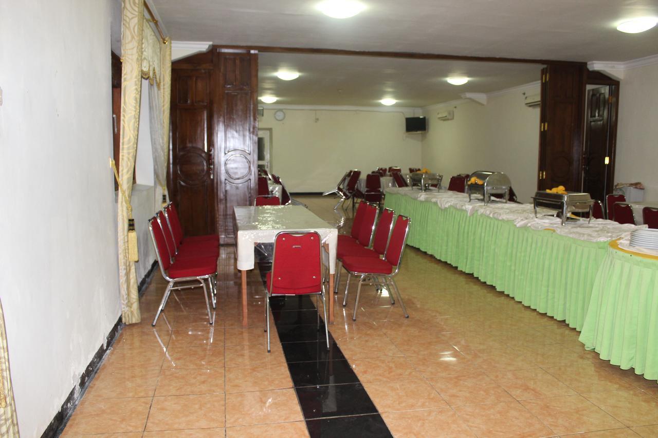 Sinar Bintang Hotel Cepu Exterior photo