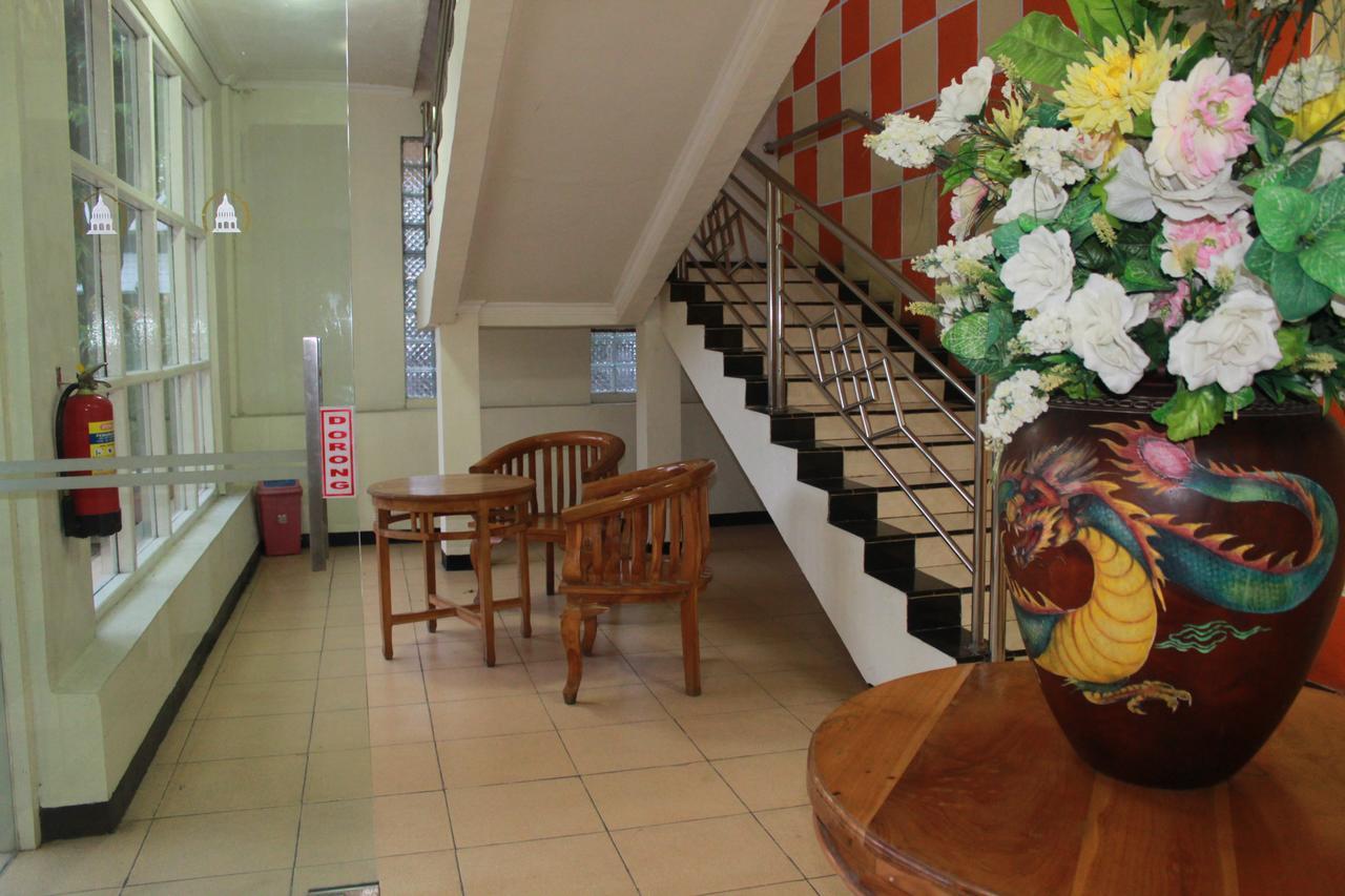 Sinar Bintang Hotel Cepu Exterior photo